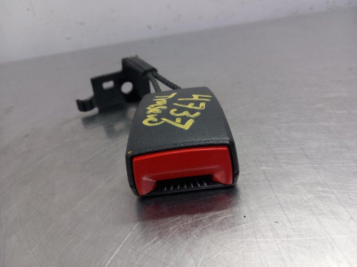  ENGANCHE CINTURON TRASERO IZQUIERDO Opel VECTRA C BERLINA 