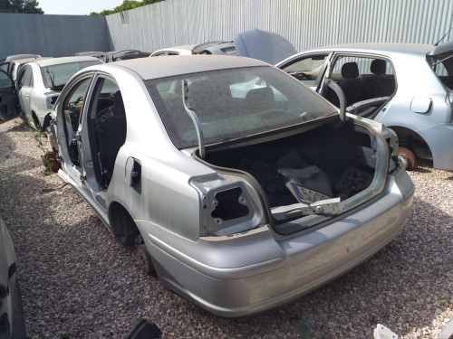  TOYOTA AVENSIS BERLINA (T25) 