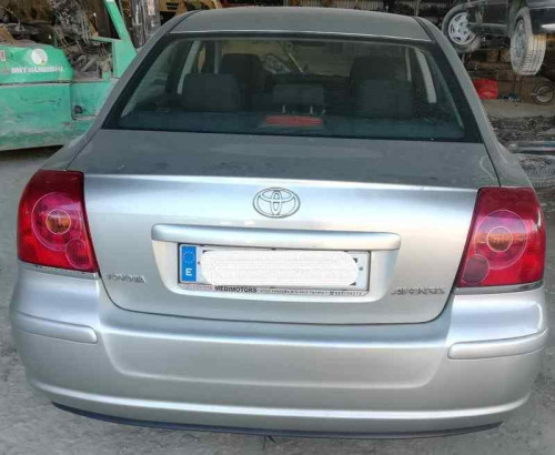  TOYOTA AVENSIS BERLINA (T25) 