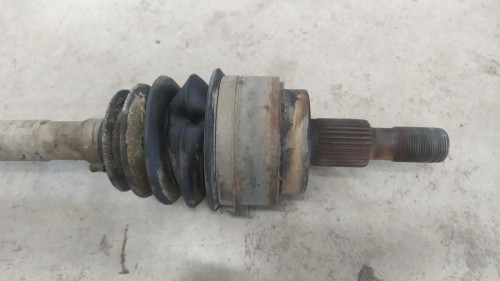 TRANSMISION TRASERA DERECHA Mercedes-Benz CLASE ML (BM 164) 