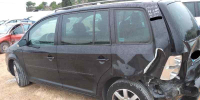 VOLKSWAGEN TOURAN (1T1)