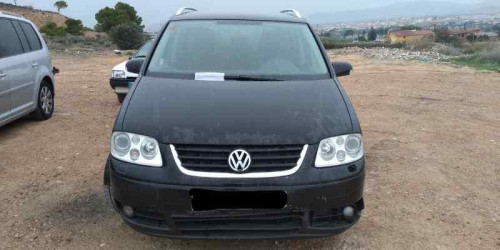 VOLKSWAGEN TOURAN (1T1) — vehículo donante para recambios 