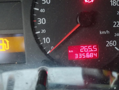 AUDI A6 BERLINA (4B2)