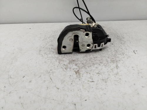 CERRADURA PUERTA DELANTERA DERECHA Toyota YARIS (KSP1/NLP1/NSP1) 