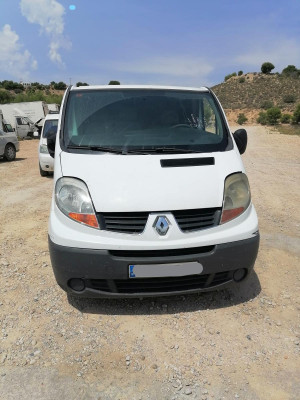 RENAULT TRAFIC II FURGÓN