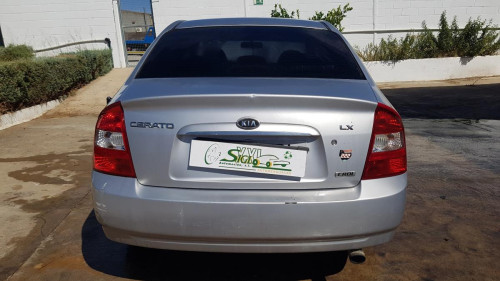  Kia Cerato (LD)(2004->) SIN IDENTIFICAR 