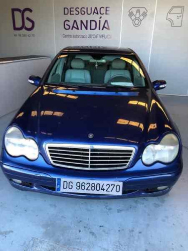 MERCEDES-BENZ CLASE C (BM 203) BERLINA de segunda mano