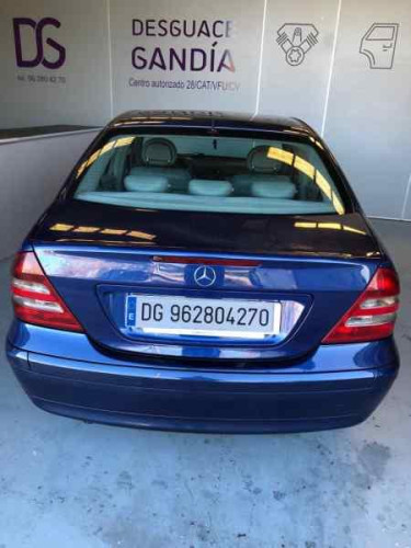 MERCEDES-BENZ CLASE C (BM 203) BERLINA de segunda mano