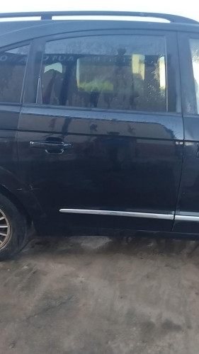 PUERTA TRASERA DERECHA Ssangyong Rodius (2005->) Ssangyong Rodius (2005->) 