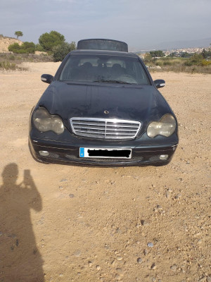 MERCEDES-BENZ CLASE C (BM 203) BERLINA