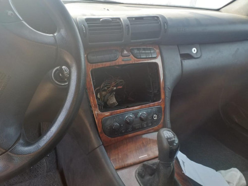 MERCEDES-BENZ CLASE C (BM 203) BERLINA — vehículo donante para recambios 
