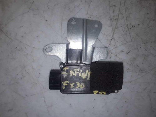 CERRADURA MALETERO / PORTON 