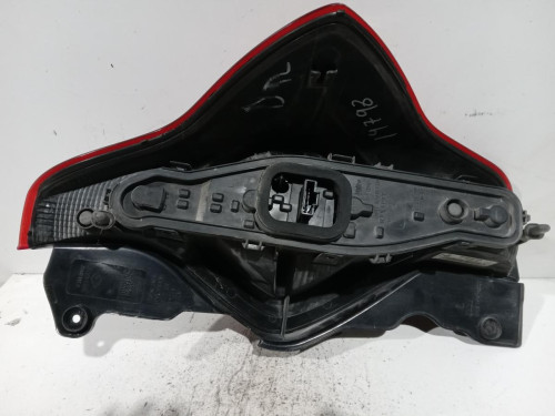  PILOTO TRASERO DERECHO DACIA LODGY 