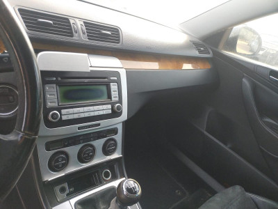 VOLKSWAGEN PASSAT VARIANT (3C5)