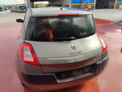  RENAULT MEGANE II BERLINA 5P 