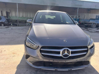 MERCEDES-BENZ CLASE B (BM 247)