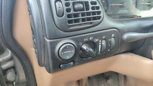  CHRYSLER VOYAGER GS 