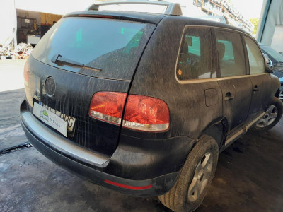 VOLKSWAGEN TOUAREG (7LA)