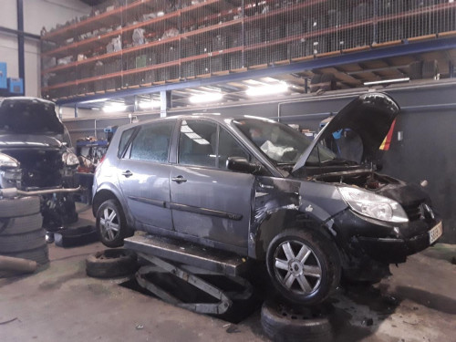 RENAULT SCENIC II (JM) — автомобиль-донор на запчасти 