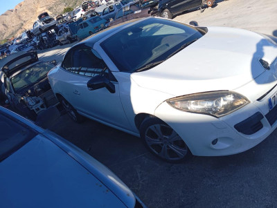 RENAULT MEGANE III COUPE-CABRIO