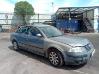 VOLKSWAGEN PASSAT BERLINA (3B3)