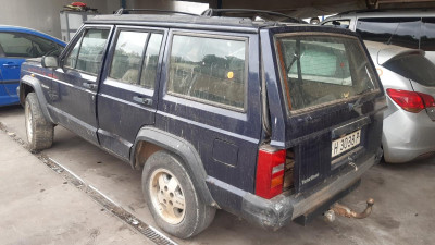 JEEP CHEROKEE (XJ)