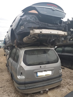 OPEL INSIGNIA BERLINA