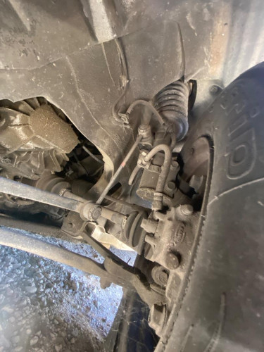 AMORTIGUADOR DELANTERO IZQUIERDO KIA RIO (BC) 