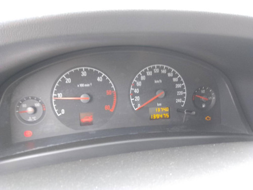 OPEL VECTRA C BERLINA — vehículo donante para recambios 