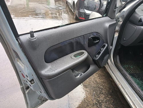 RENAULT CLIO II FASE I (B/CB0) — автомобиль-донор на запчасти 