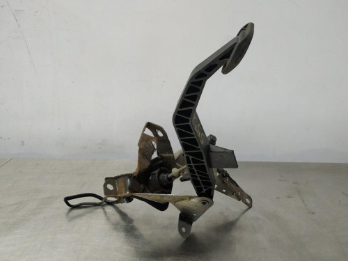  PEDAL EMBRAGUE FORD FOCUS BERLINA (CEW) 