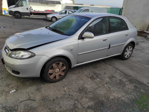 DAEWOO LACETTI — vehículo donante para recambios 