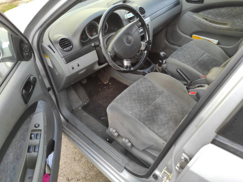 DAEWOO LACETTI — vehículo donante para recambios 