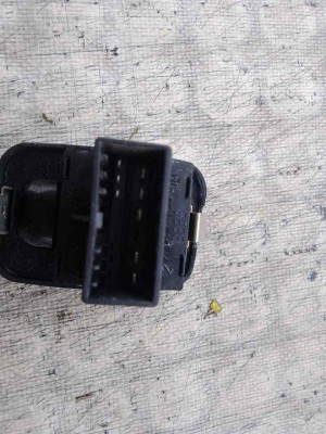 MANDO ELEVALUNAS DELANTERO DERECHO, LANCIA, YPSILON (101)