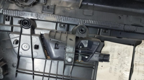 MANETA INTERIOR TRASERA IZQUIERDA Audi A4 BERLINA (8E) 