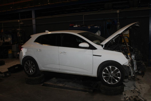  RENAULT MEGANE IV BERLINA 5P 