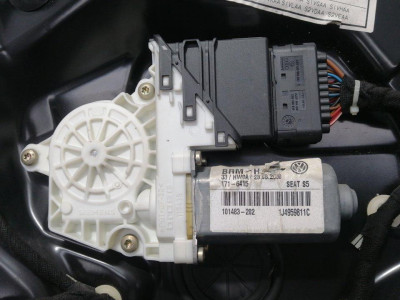 ELEVALUNAS TRASERO IZQUIERDO, SEAT, LEON (1M1)