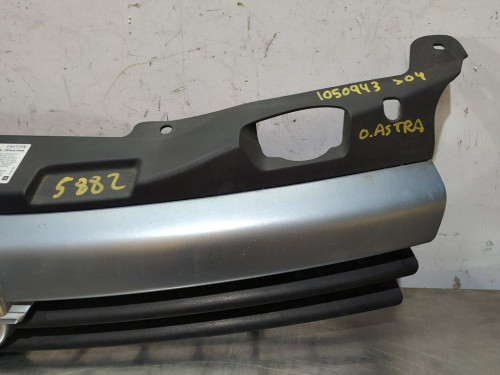 REJILLA DELANTERA Opel ASTRA H CARAVAN 