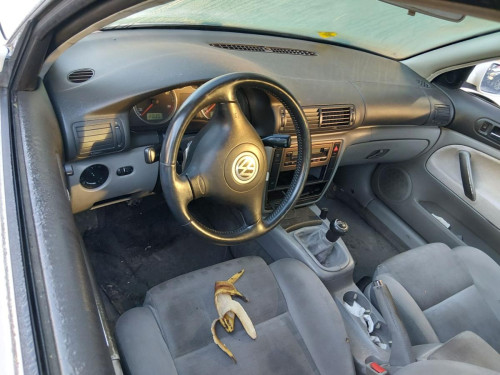 VOLKSWAGEN PASSAT BERLINA (3B3) — автомобиль-донор на запчасти 