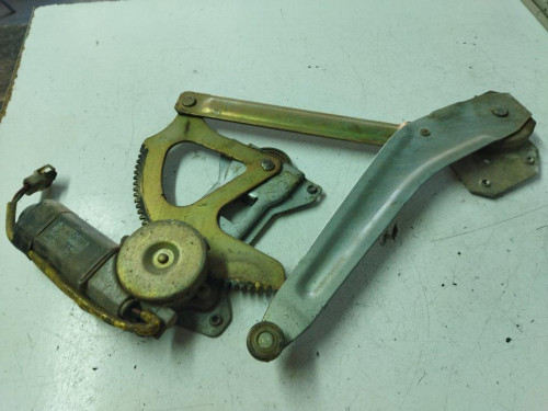  ELEVALUNAS TRASERO DERECHO MITSUBISHI 