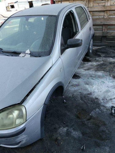 OPEL CORSA C — автомобиль-донор на запчасти 