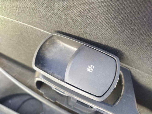  MANDO ELEVALUNAS DELANTERO DERECHO OPEL CORSA D 