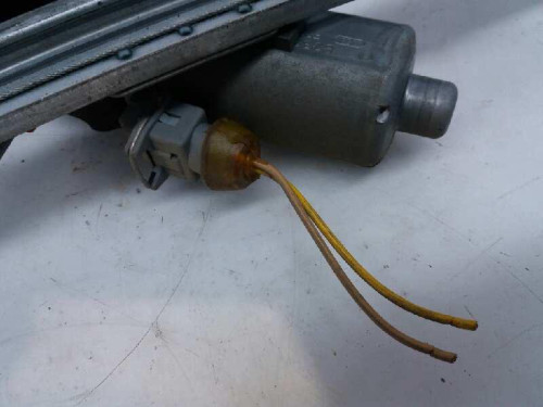 ELEVALUNAS DELANTERO DERECHO CITROEN XSARA BERLINA 