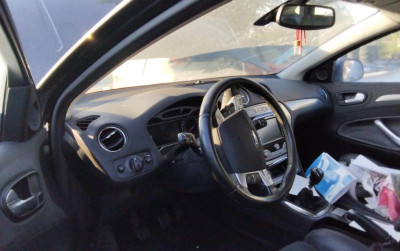 FORD MONDEO BERLINA (CA2)
