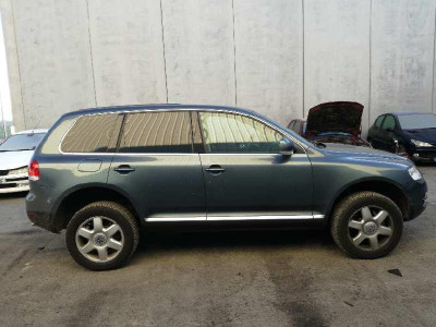 VOLKSWAGEN TOUAREG (7LA)