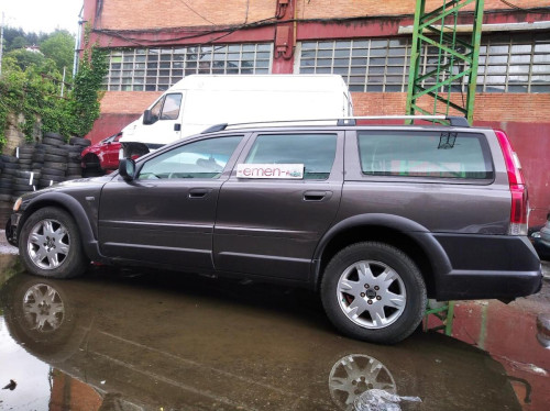  VOLVO XC70 
