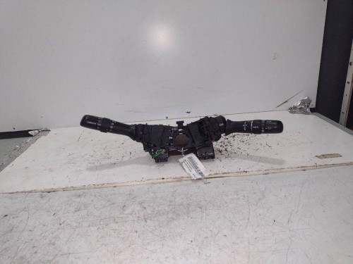  MANDO MULTIFUNCION TOYOTA YARIS (P13) 