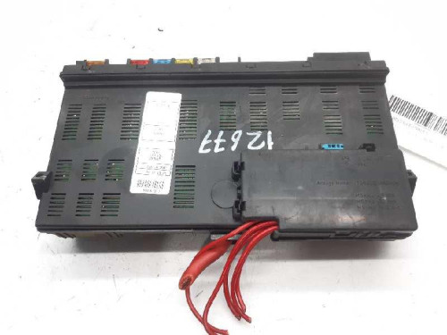 CAJA RELES / FUSIBLES BMW SERIE X5 (E53) 