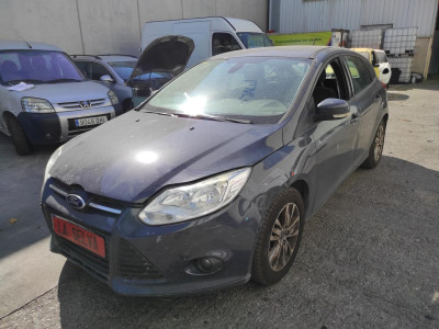 FORD FOCUS BERLINA (CB8)