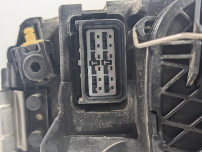 FARO DERECHO, Volvo, S40 BERLINA